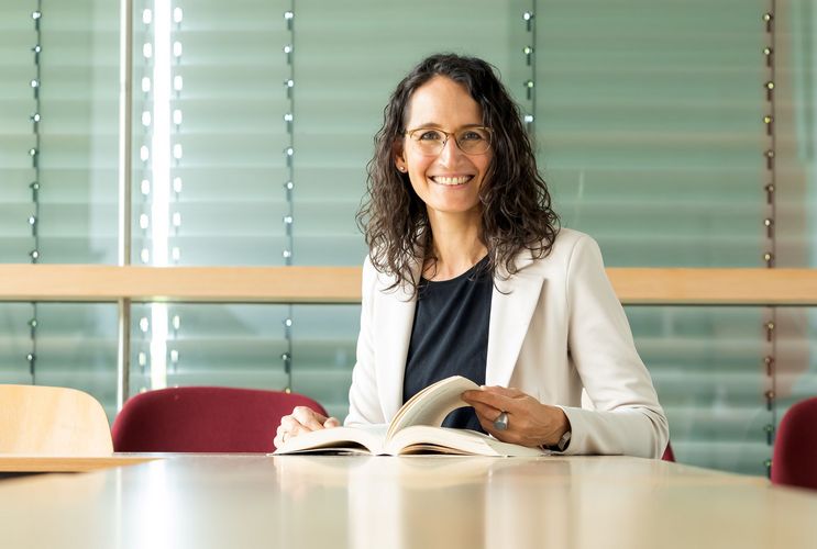 Zu sehen ist Prof. Dr. Miriam Nandi.